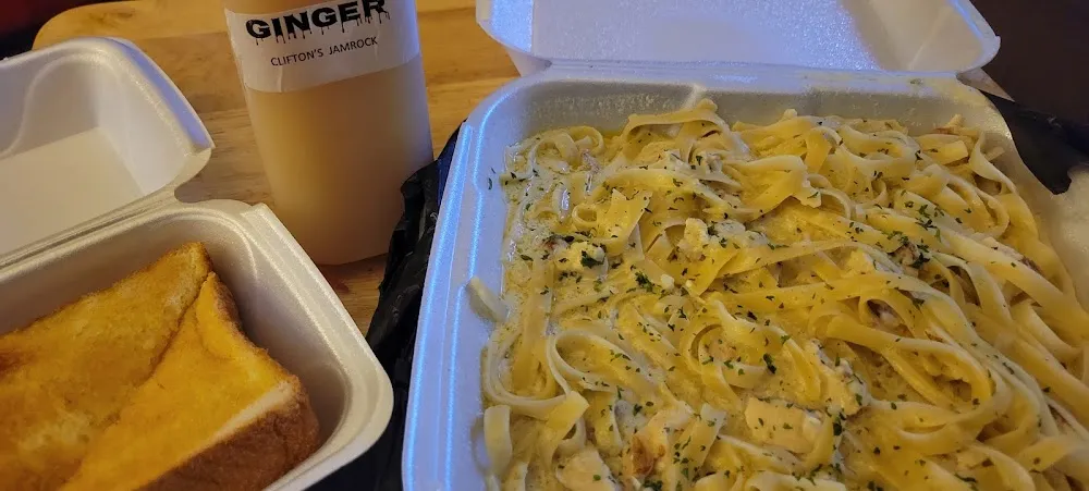 Chicken Alfredo Pasta