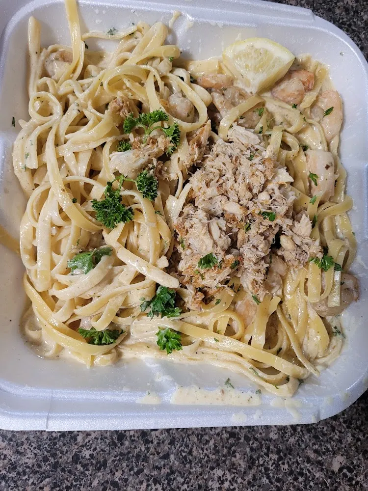 Foster’S Crab and Shrimp Pasta